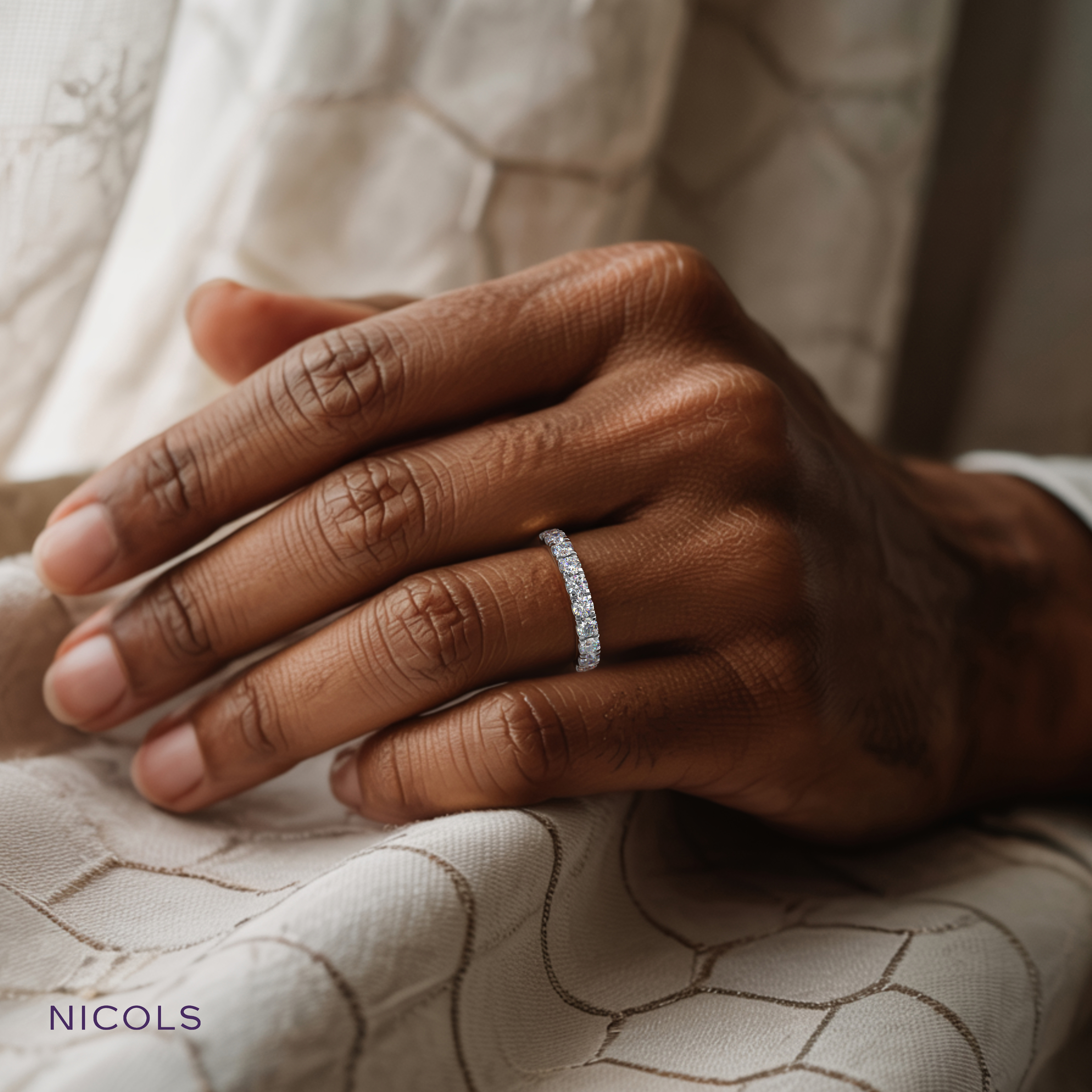 18k white gold  petite pavé half eternity ring round cut – 0.70ct total
